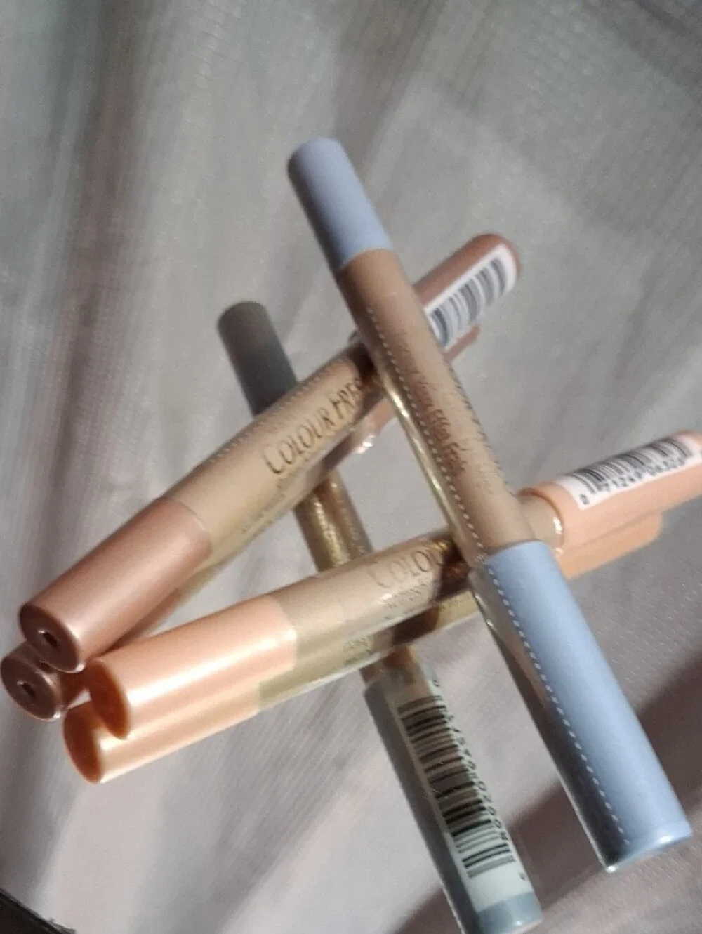 L'Oreal Creme Eyeliner                              SELLING AS SET ( 3 )